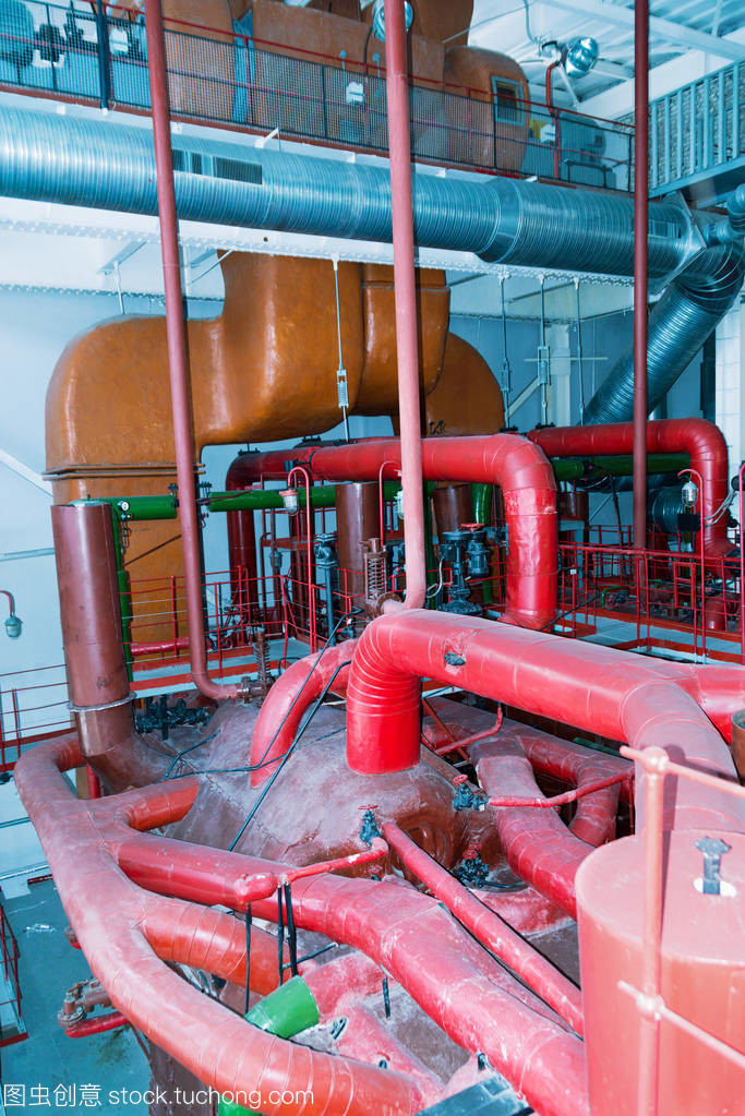 電廠設備與管道的協(xié)同 能源生產(chǎn)的血脈與骨骼