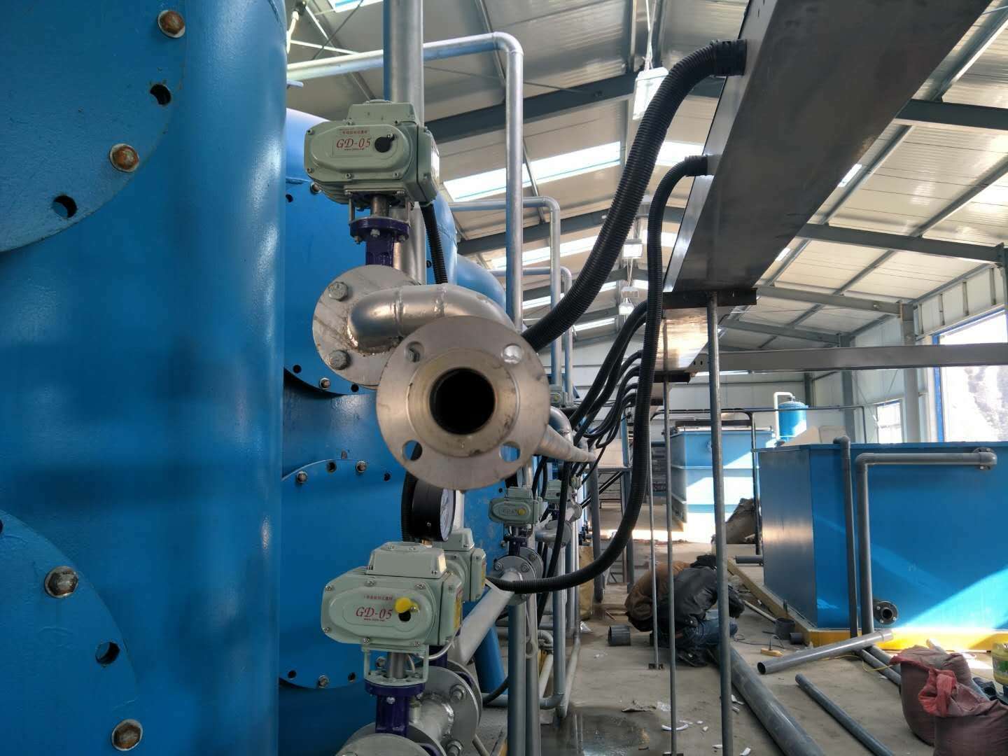 石油工業(yè)的脈動 探索油田現(xiàn)場輸油管道及設施的專業(yè)影像世界